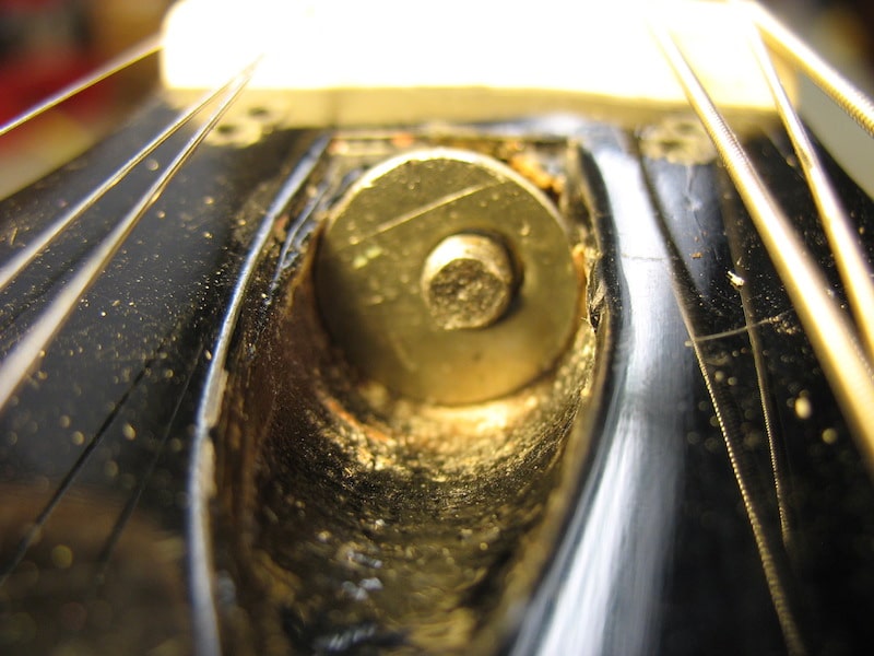 The washer for the off-centered truss rod